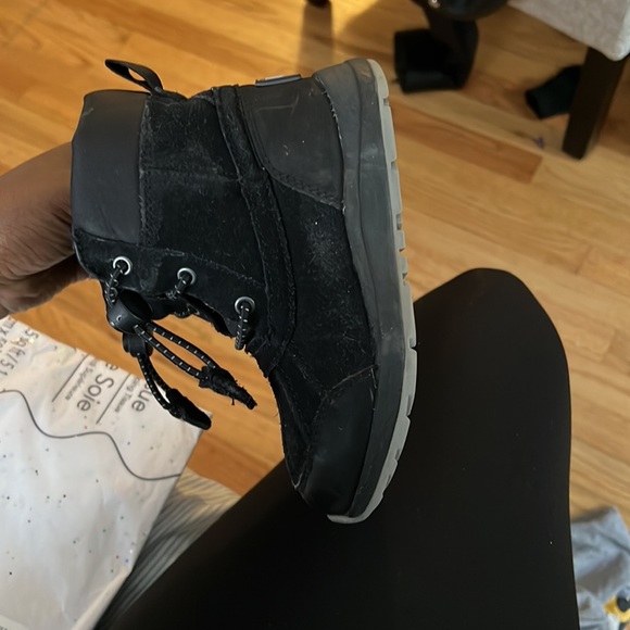 Toddler Uggs - Picture 5 of 6